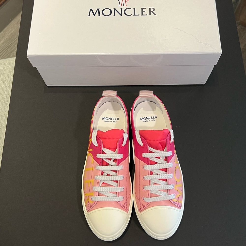 Moncler Linda Sneakers - Picture 11 of 12